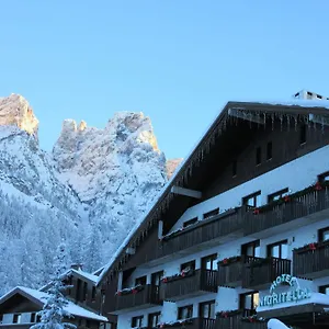 https://hotel-nigritella.hotelinveneto.com