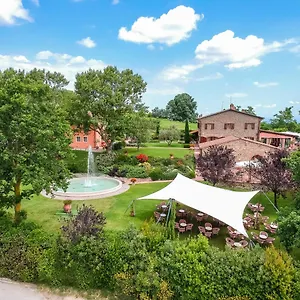 https://tenuta-quadrifoglio.it-tuscanyhotel.com